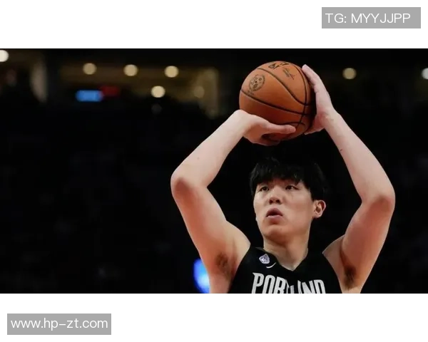 杨瀚森表现不佳引发球迷不满斯普利特对其要求严格 杨瀚森表现不佳引发球迷不满斯普利特对其要求严格